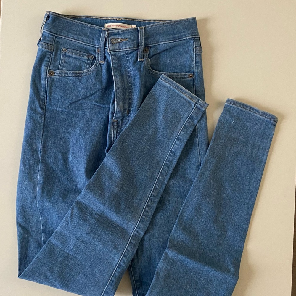 Levi’s mile high skinny W26